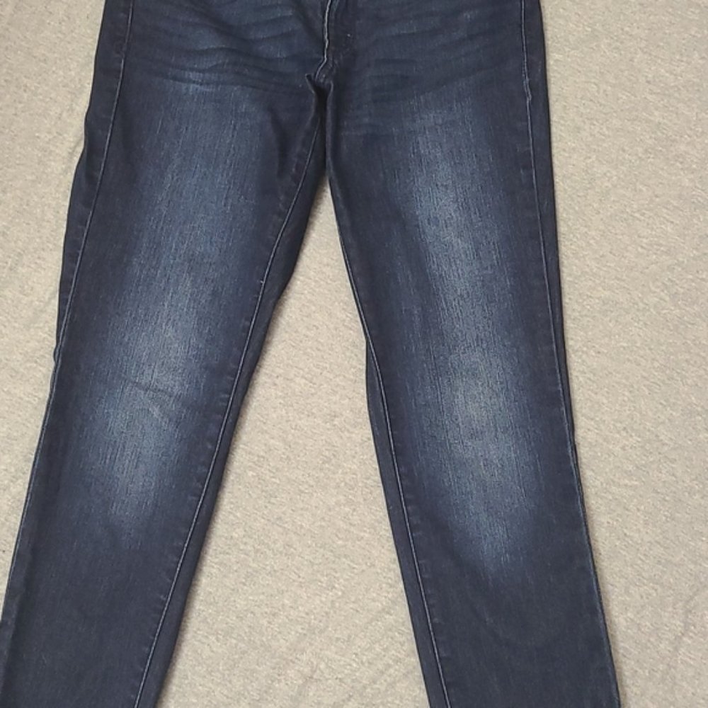 Universal Thread Skinny Jeans. - Picture 2 of 8